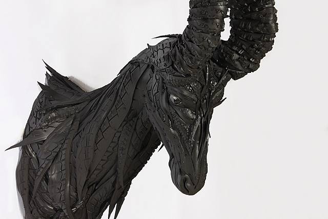 Jy Yong Ho tyre sculpture